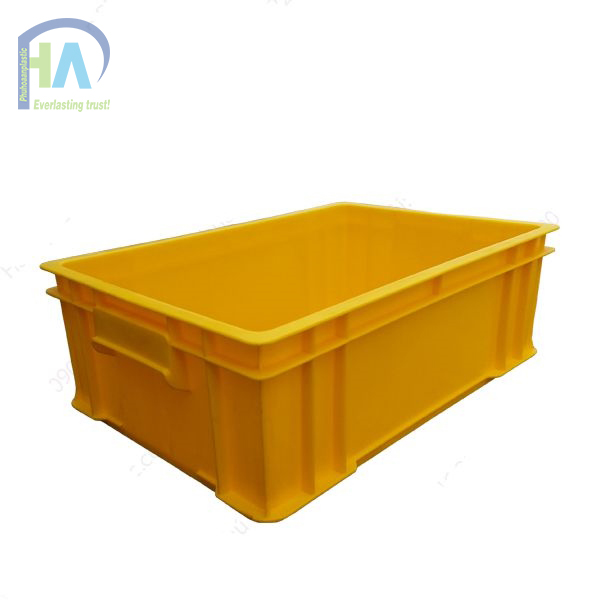 Thùng nhựa đặc B4 giá rẻ