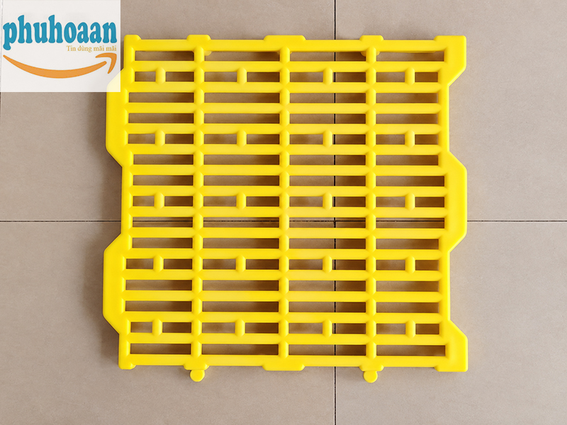 Tấm Nhựa Lót Sàn Heo 40×40cm